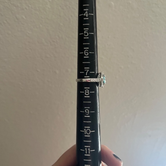 Cubic Zirconia Sterling Silver Ring size 7 1/2 blue gemstone - Picture 9 of 9